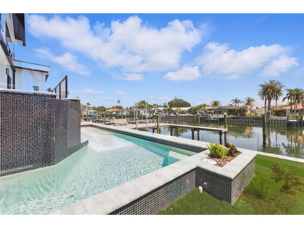 1954 Iowa Avenue NE Saint Petersburg FL 33703 TB8319730 image75