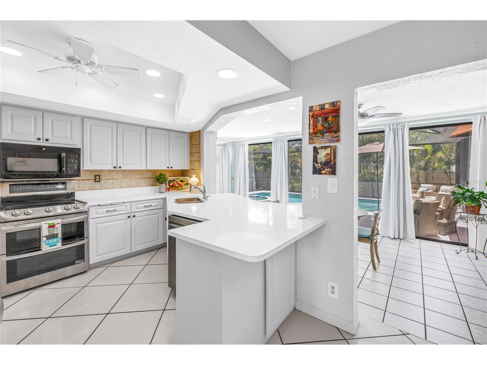 1954 Pinellas Point Drive S Saint Petersburg FL 33712 TB8512816 image10