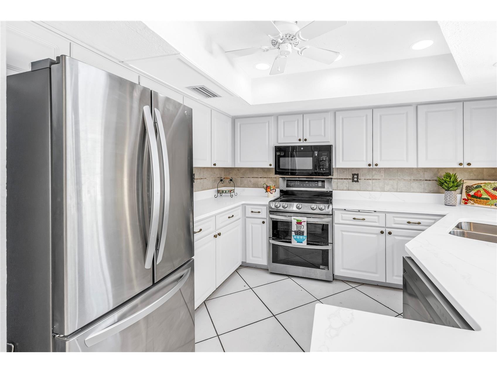 1954 Pinellas Point Drive S Saint Petersburg FL 33712 TB8512816 image13