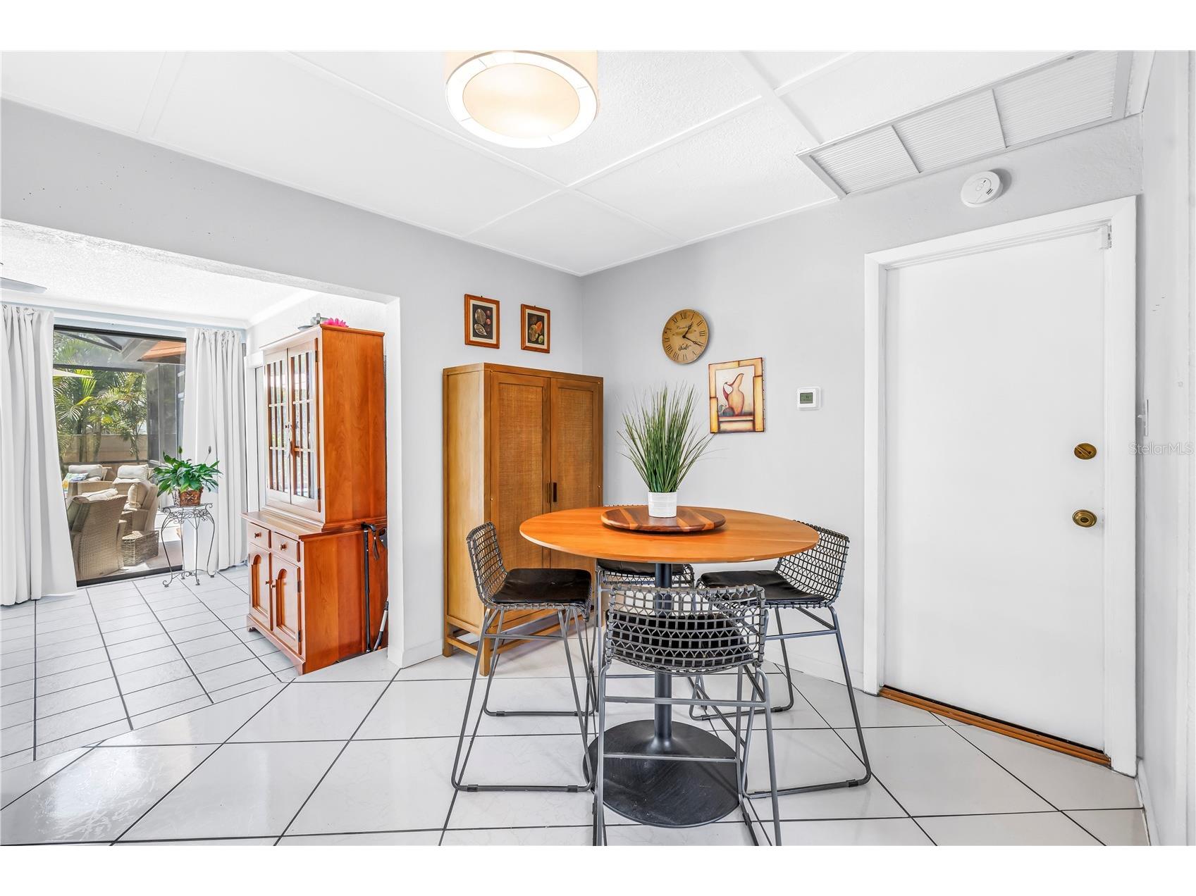 1954 Pinellas Point Drive S Saint Petersburg FL 33712 TB8512816 image8
