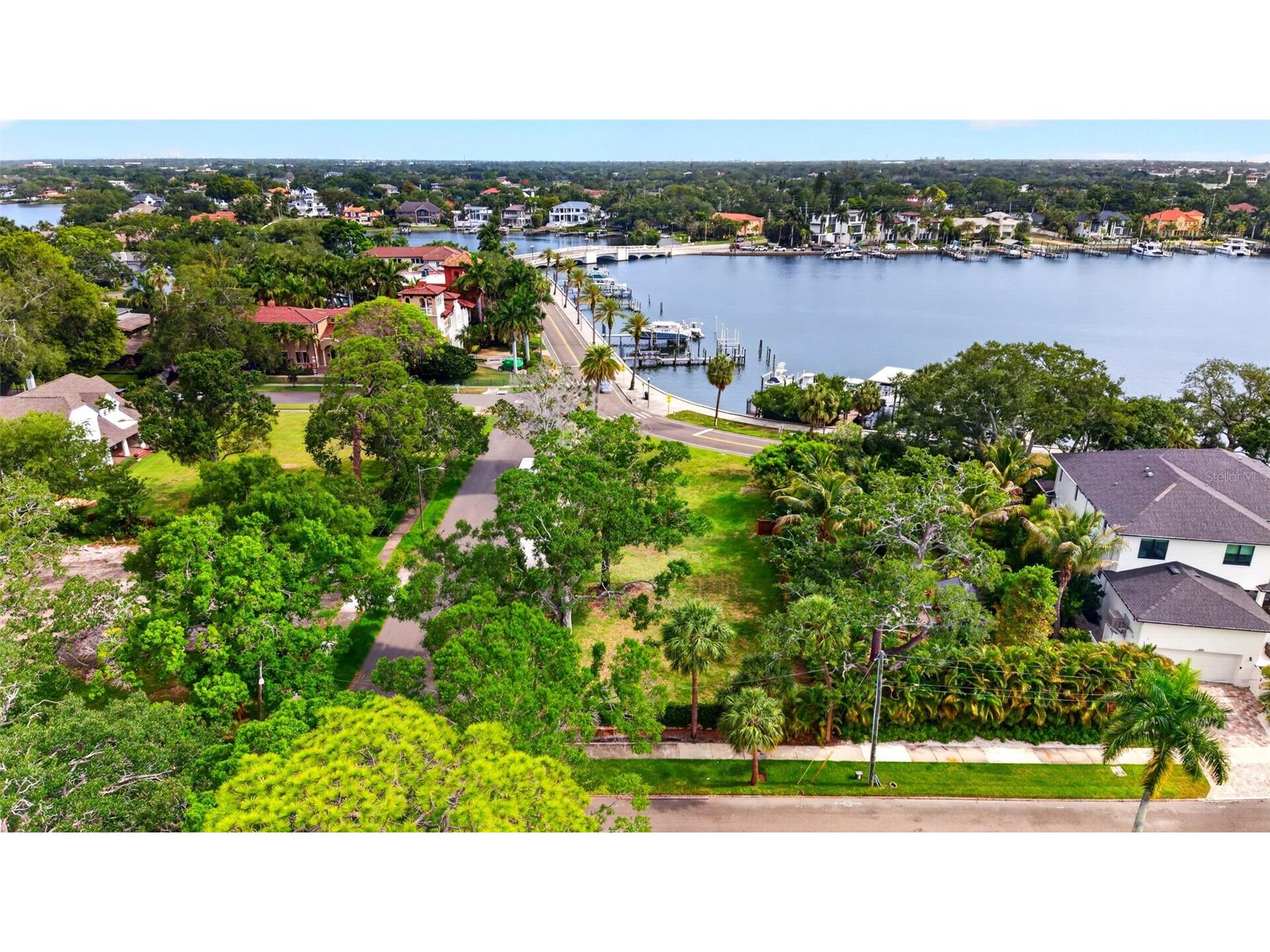 1956 Coffee Pot Boulevard NE Saint Petersburg FL 33704 - COFFEE POT BAYOU TB8507783 image17