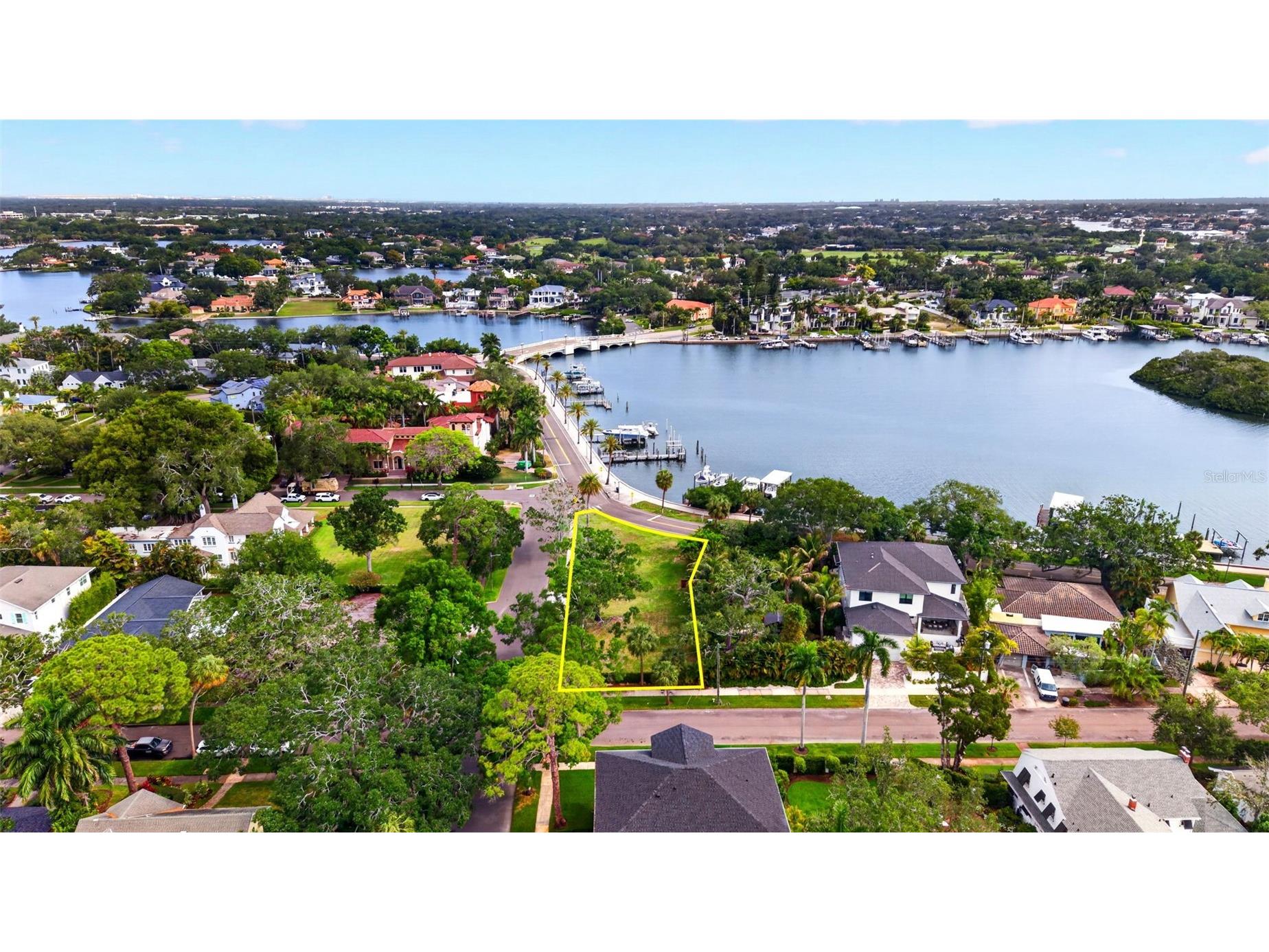 1956 Coffee Pot Boulevard NE Saint Petersburg FL 33704 - COFFEE POT BAYOU TB8507783 image3