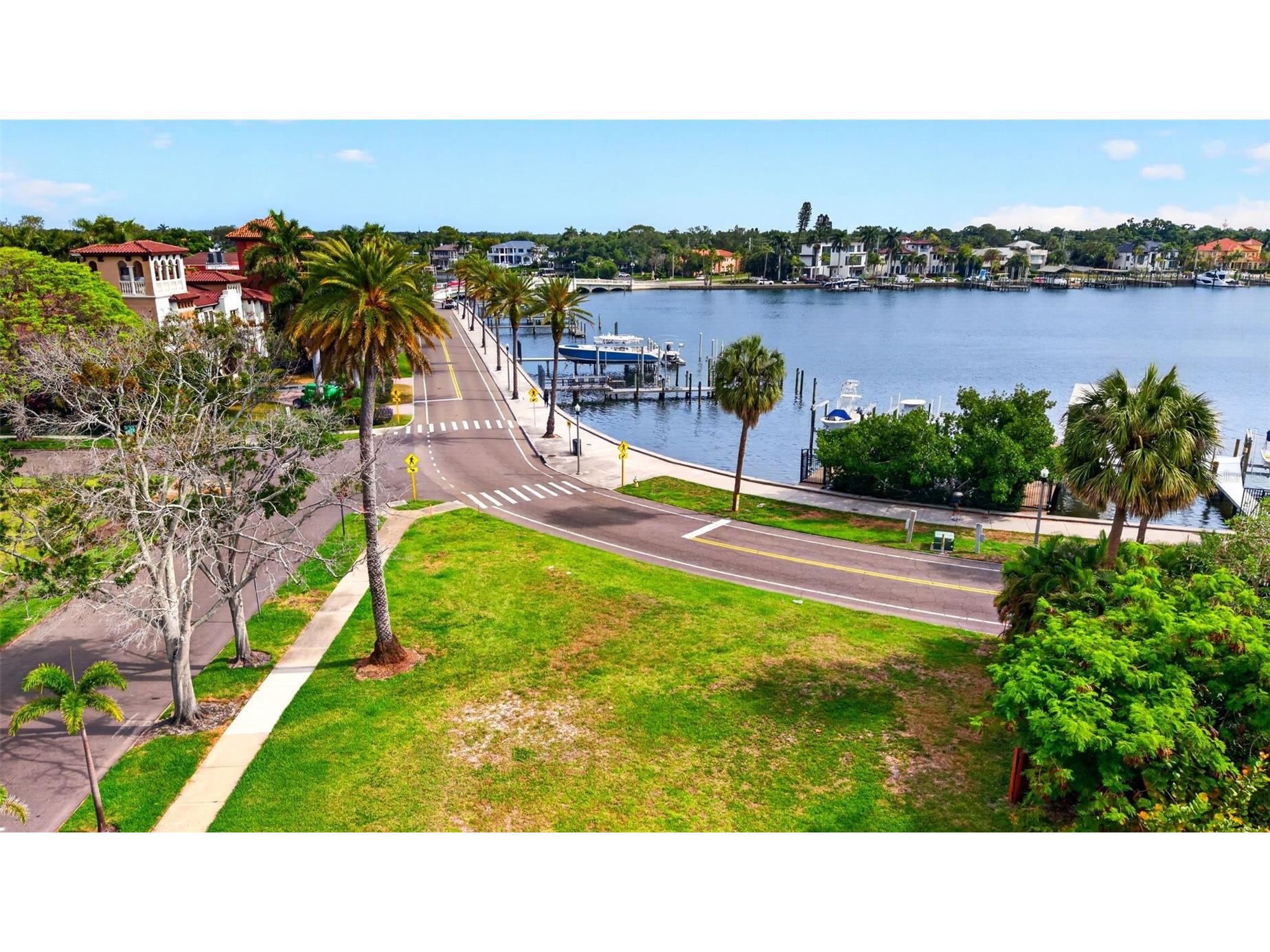 1956 Coffee Pot Boulevard NE Saint Petersburg FL 33704 - COFFEE POT BAYOU TB8507783 image5