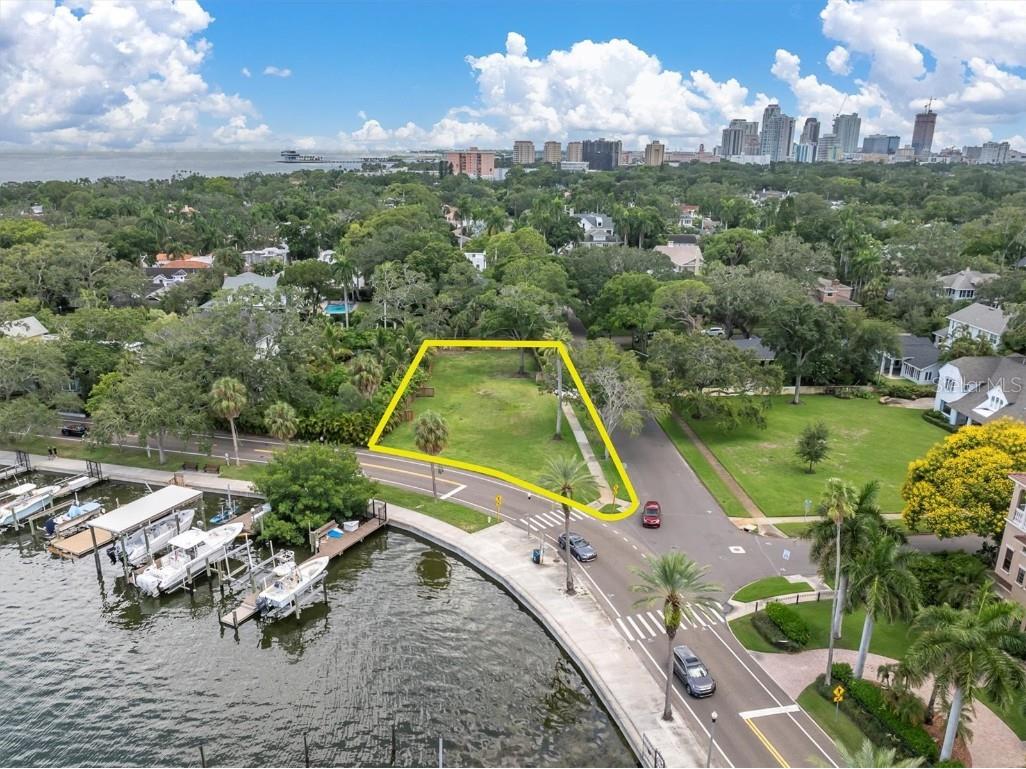 1956 Coffee Pot Boulevard NE Saint Petersburg FL 33704 - COFFEE POT BAYOU U8251346 image11