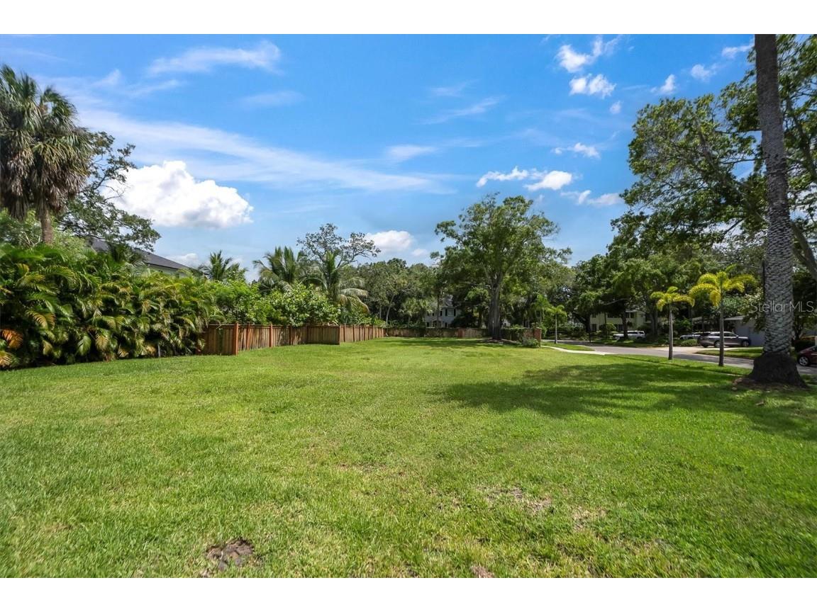 1956 Coffee Pot Boulevard NE Saint Petersburg FL 33704 - COFFEE POT BAYOU U8251346 image12