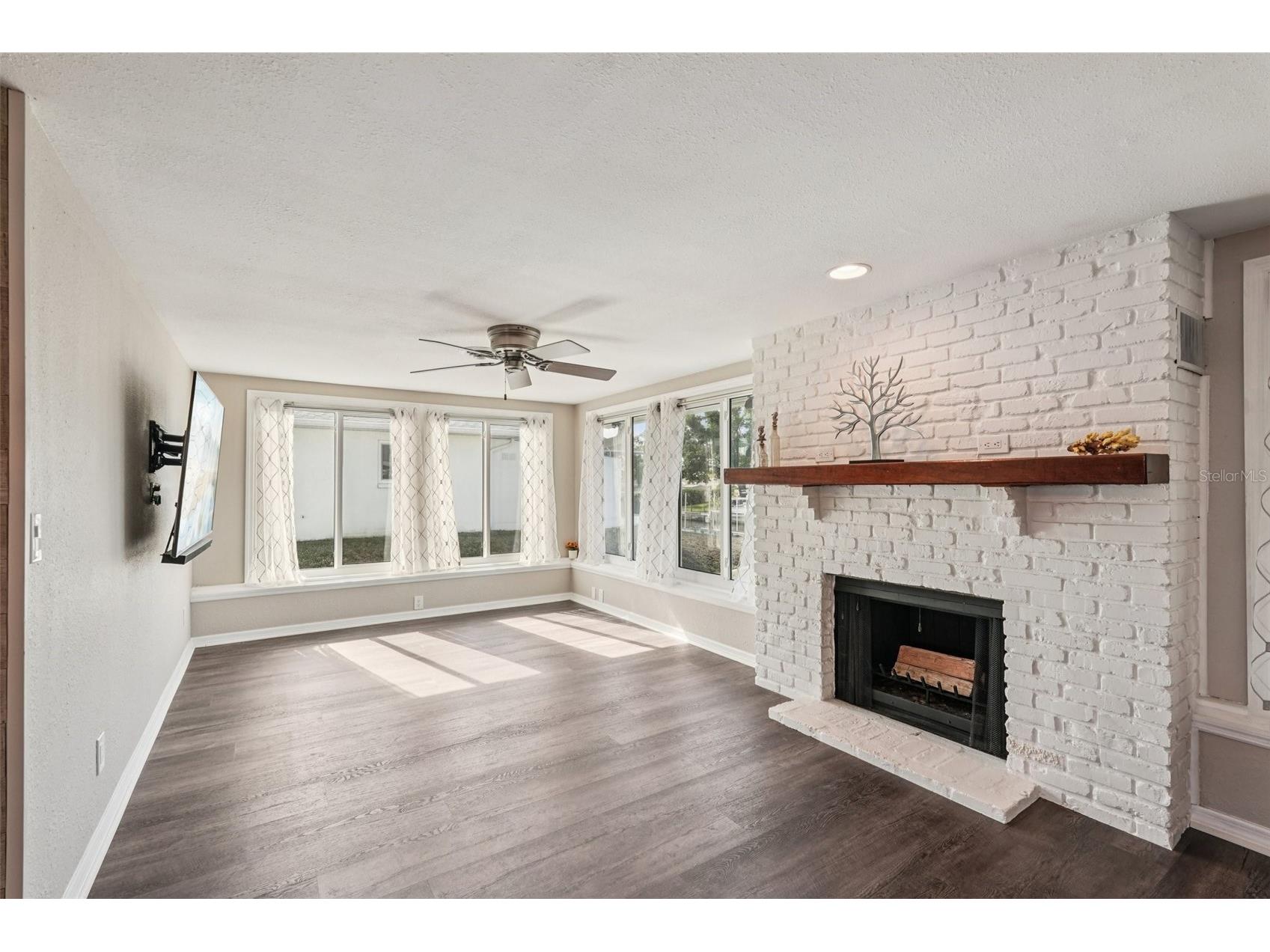 1956 Greenlawn Drive Englewood FL 34223 - GREENLAWN CHANNEL N6143281 image9