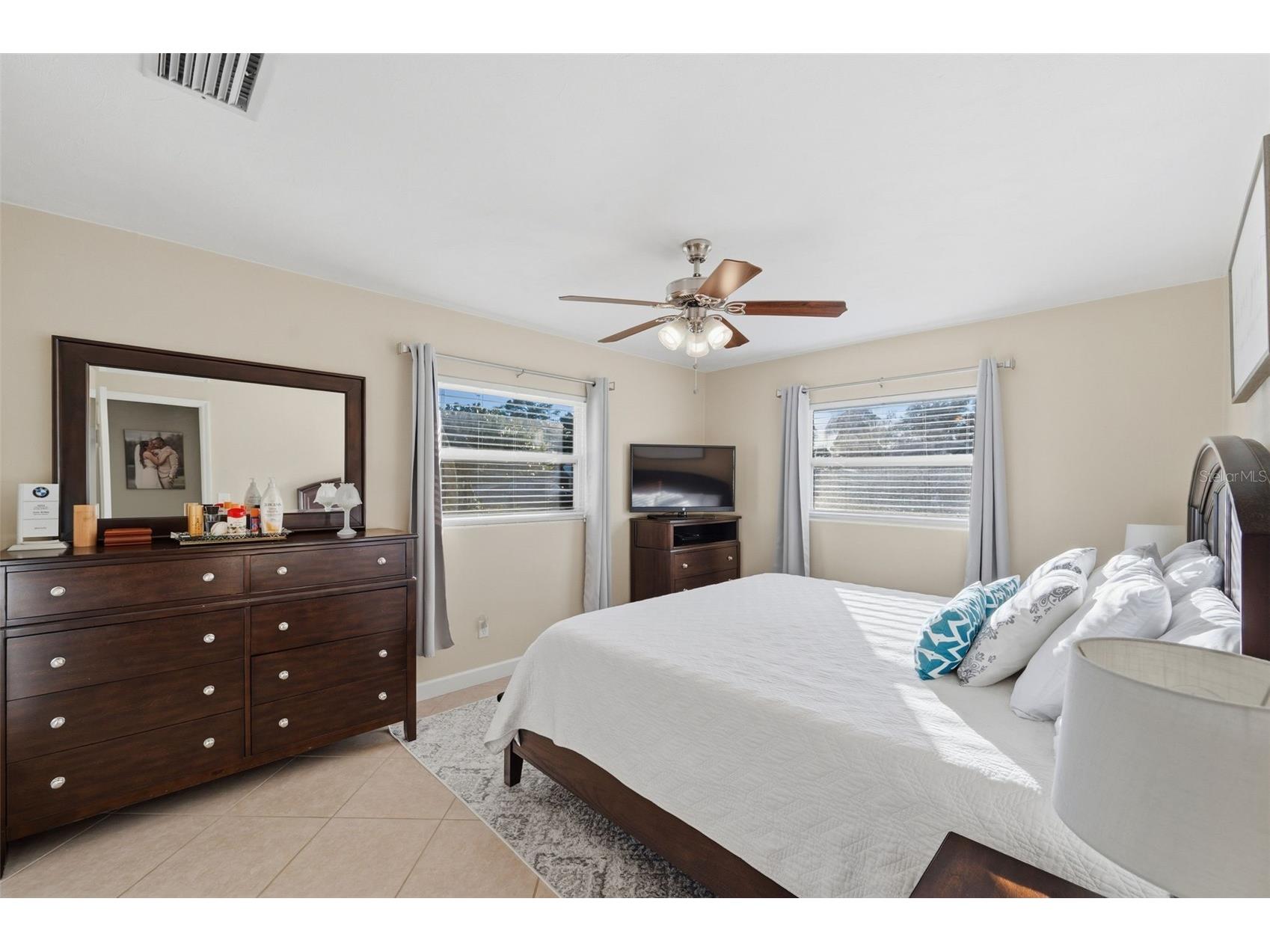 1957 Souvenir Drive Clearwater FL 33755 TB8469898 image27