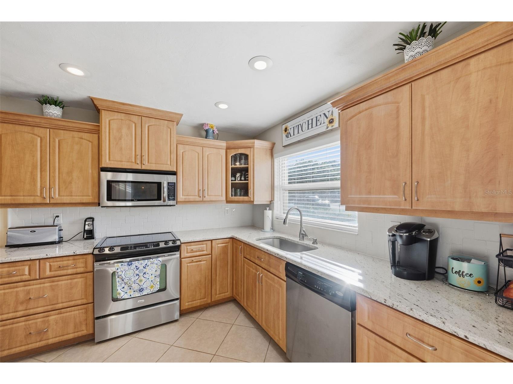 1957 Souvenir Drive Clearwater FL 33755 TB8469898 image5