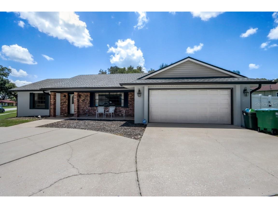 1957 W Chapel Drive Deltona FL 32738 - LAKE CHAPEL O6222264 image1