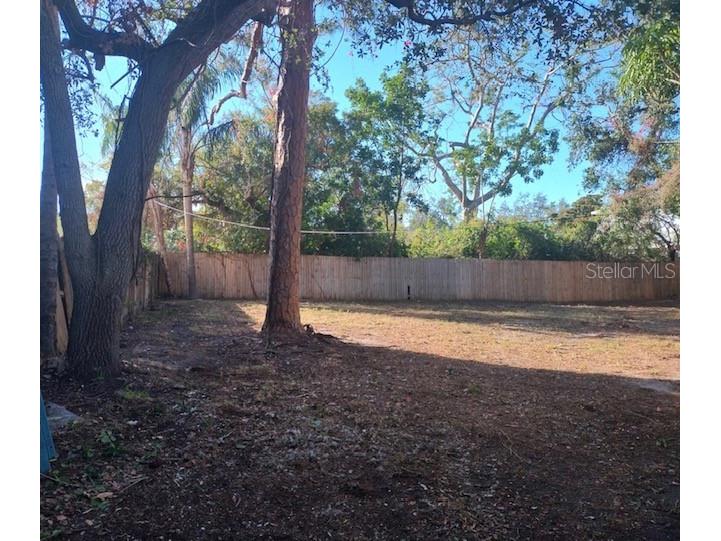 1958 Bougainvillea Street Sarasota FL 34239 A4639113 image2