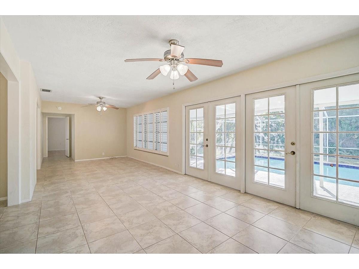 1958 Morris Street Sarasota FL 34239 A4677121 image14