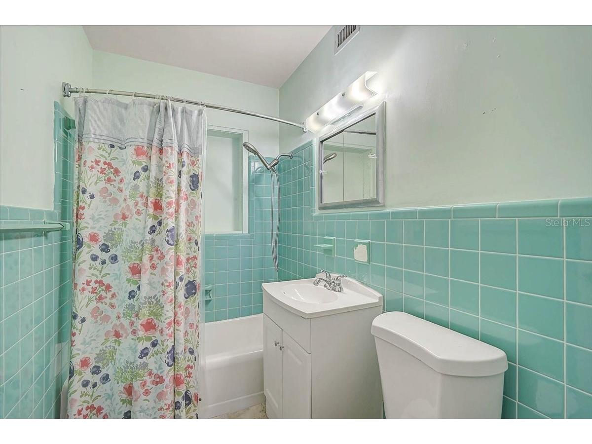 1958 Morris Street Sarasota FL 34239 A4677121 image28