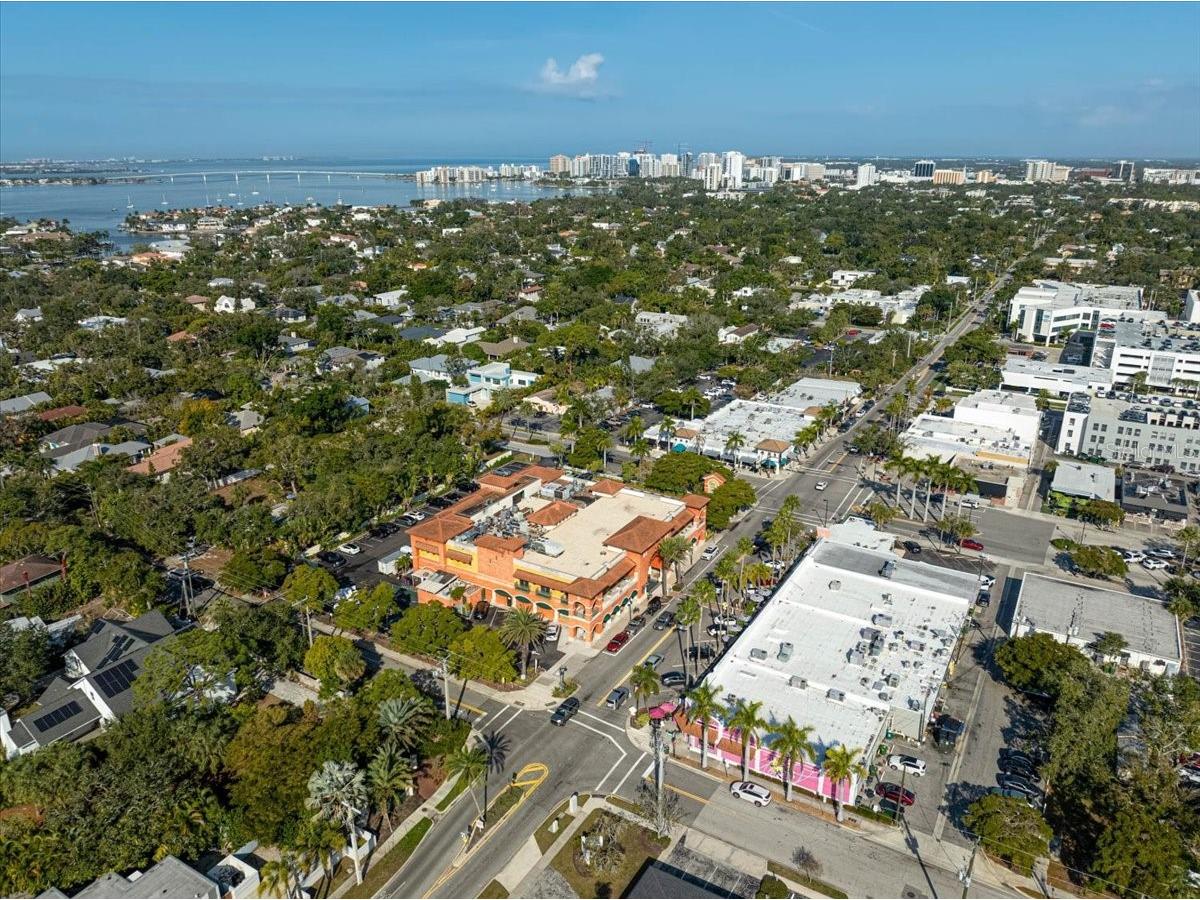 1958 Morris Street Sarasota FL 34239 A4677121 image56