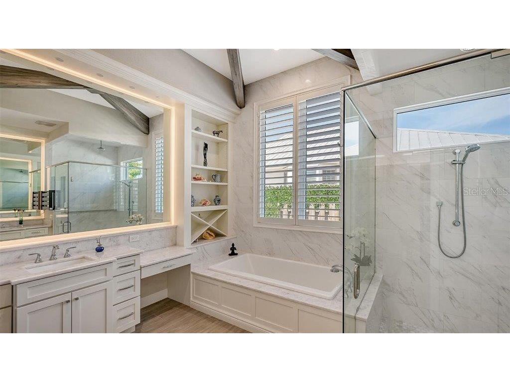 1959 Hibiscus Street Sarasota FL 34239 A4667271 image22