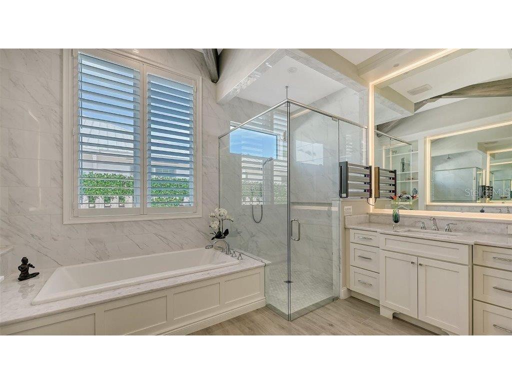 1959 Hibiscus Street Sarasota FL 34239 A4667271 image23