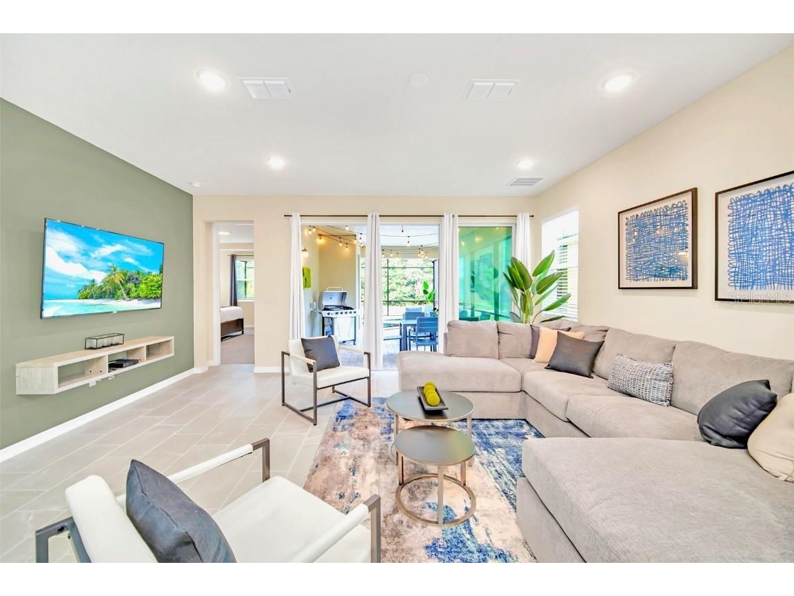 1959 Tropical Palms Circle Kissimmee FL 34747 TB8423435 image3