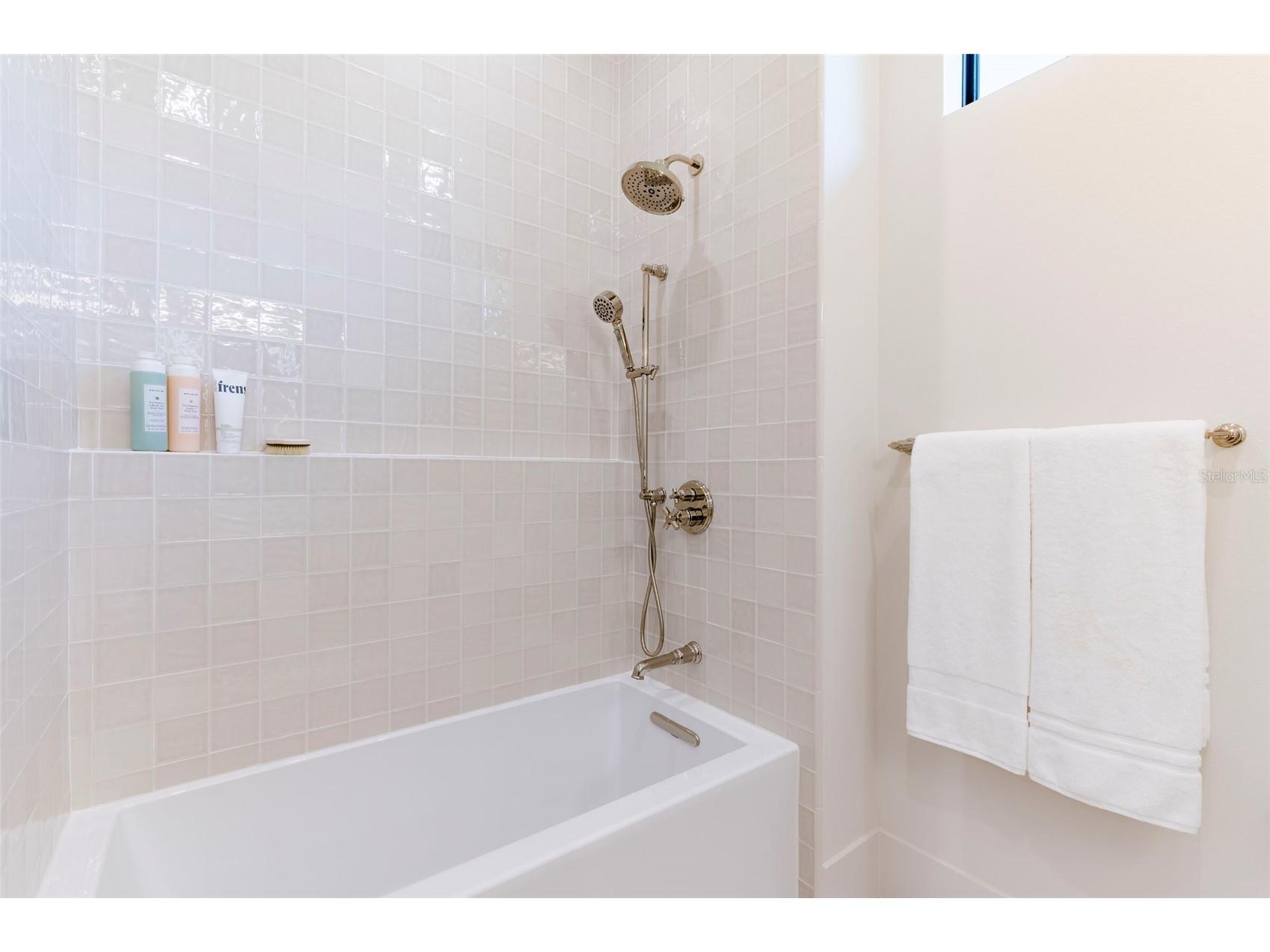 1959 Wisteria Street Sarasota FL 34239 A4683340 image28