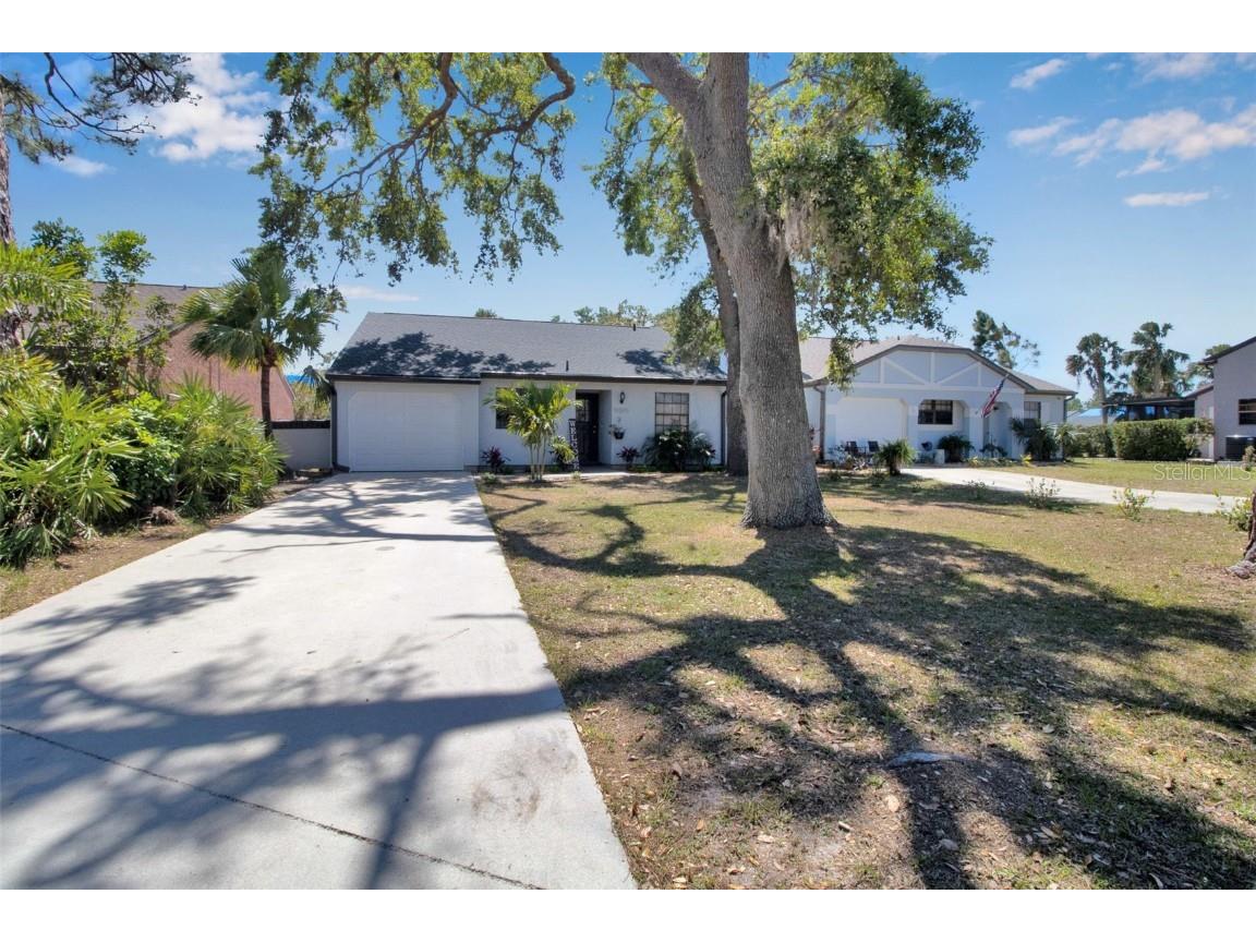 19595 Kapok Court Port Charlotte FL 33952 C7472620 image1