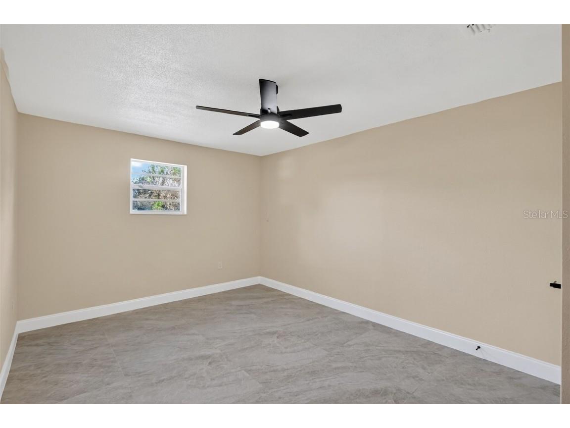 196 74th Avenue NE Saint Petersburg FL 33702 O6349530 image15