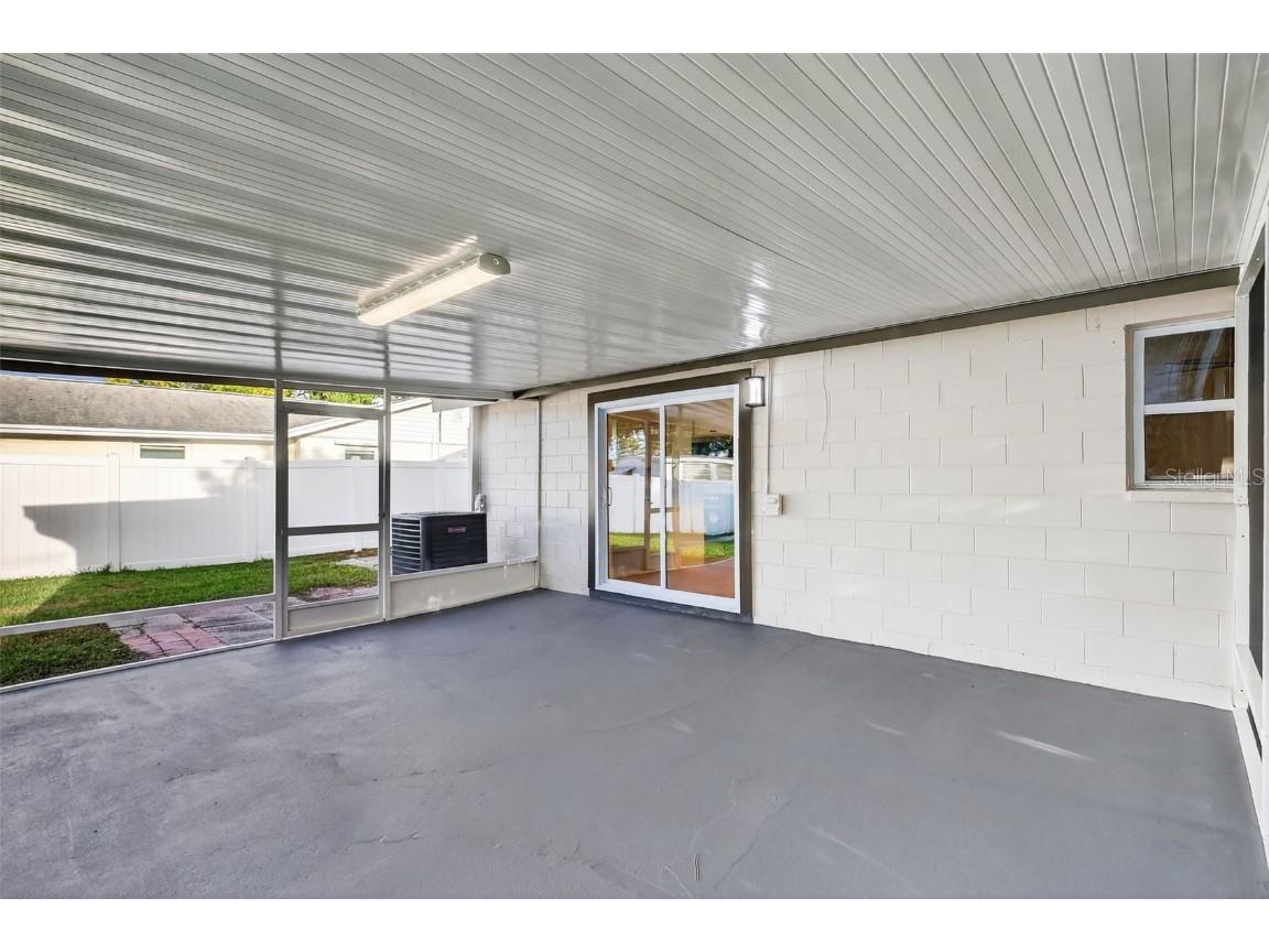 196 74th Avenue NE Saint Petersburg FL 33702 O6349530 image22