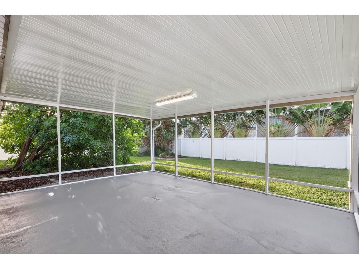 196 74th Avenue NE Saint Petersburg FL 33702 O6349530 image23