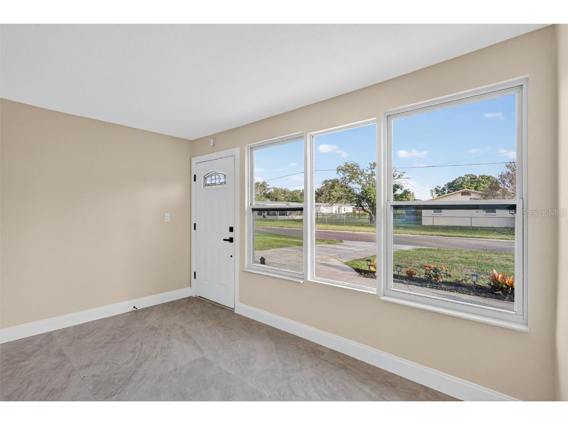 196 74th Avenue NE Saint Petersburg FL 33702 O6349530 image4