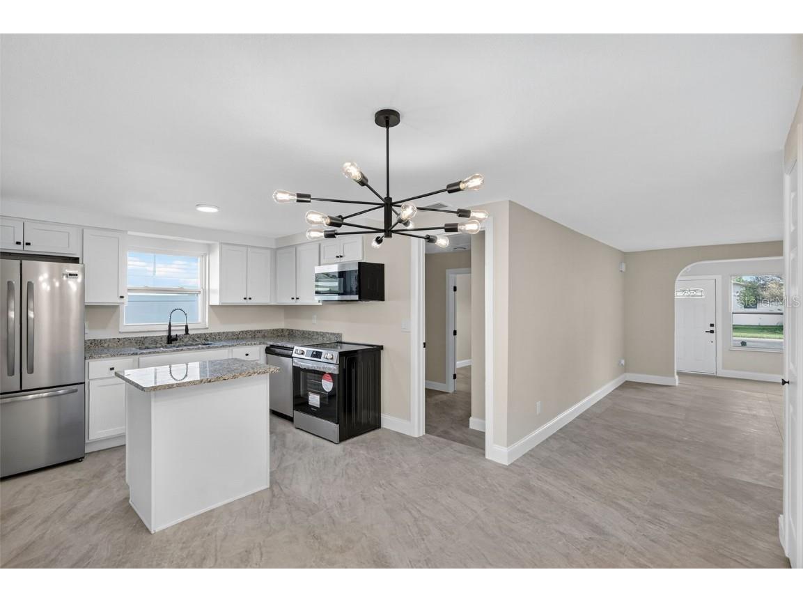 196 74th Avenue NE Saint Petersburg FL 33702 O6349530 image6