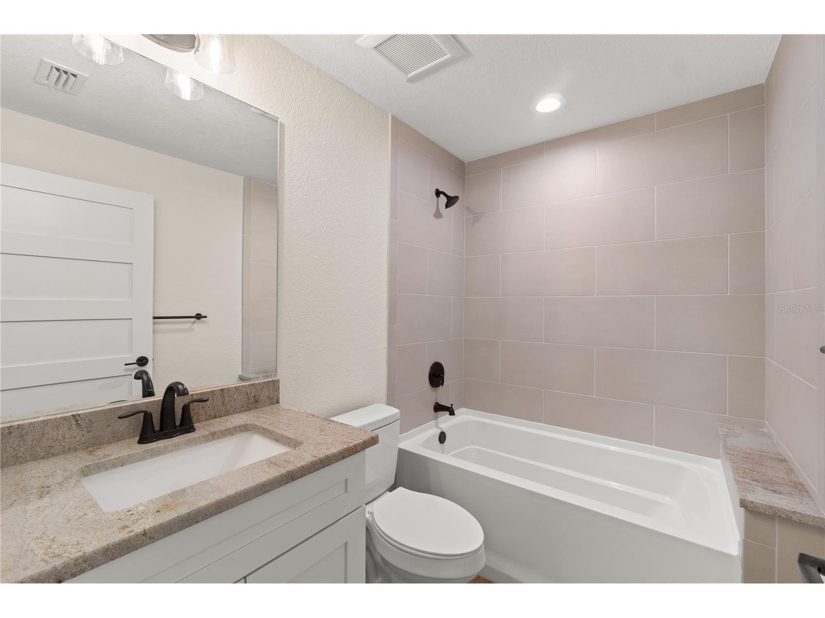 196 Arch Drive Rotonda West FL 33947 A4693062 image16