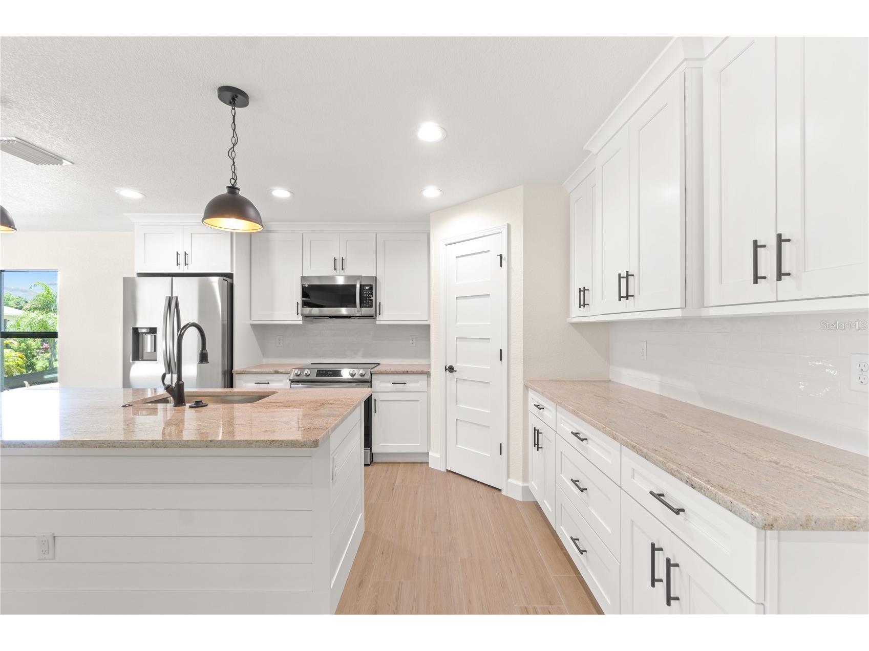 196 Arch Drive Rotonda West FL 33947 A4693062 image5