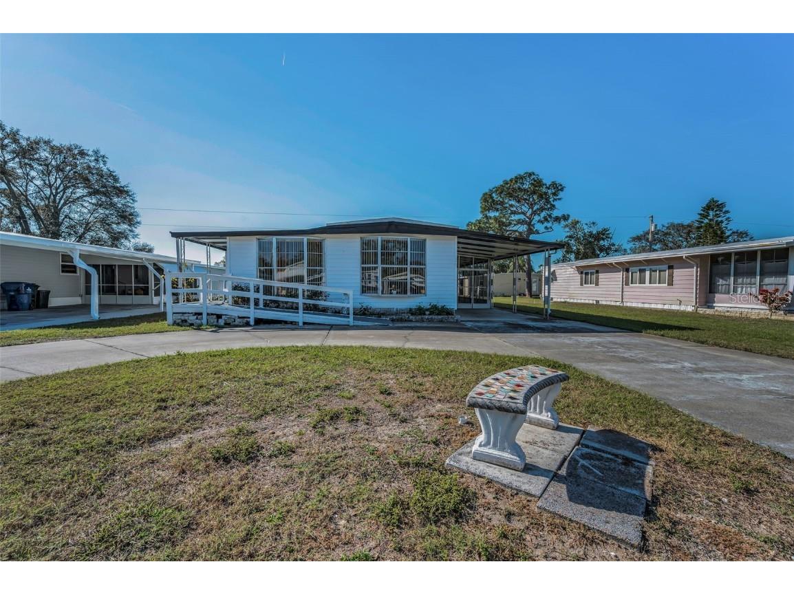 196 Philadelphia Boulevard #10 Palm Harbor FL 34684 - LAKE TARPON TB8351312 image1