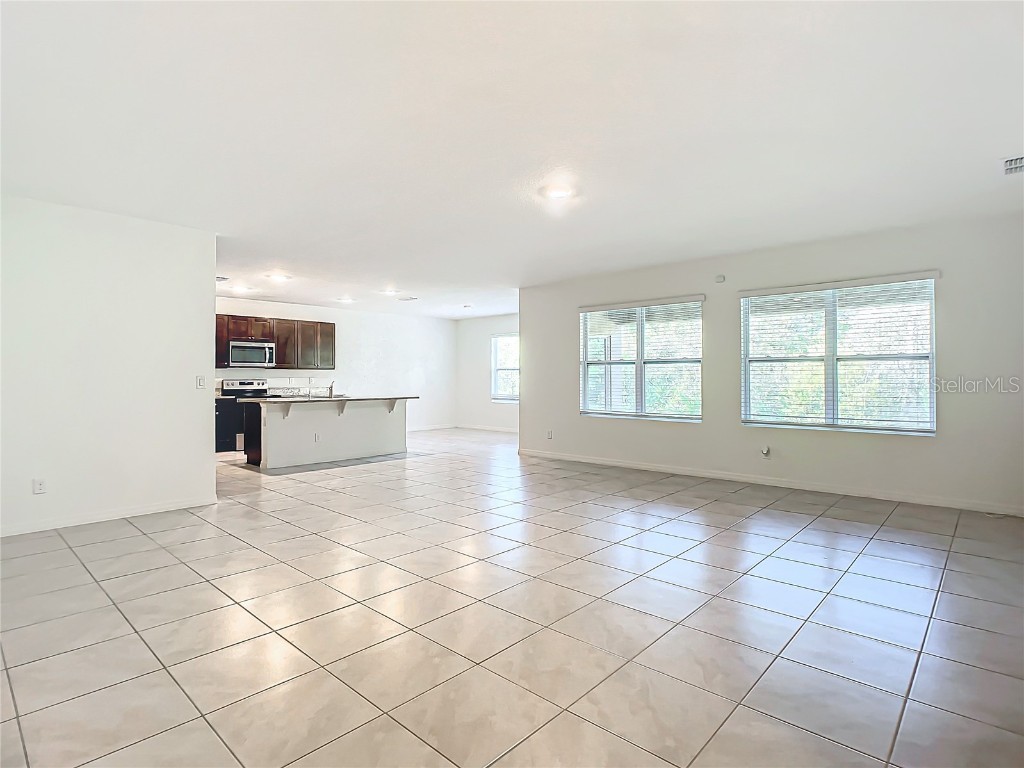 196 Rip Cord Lane, Deland, FL, 32724 MLS O6140744 Edina Realty