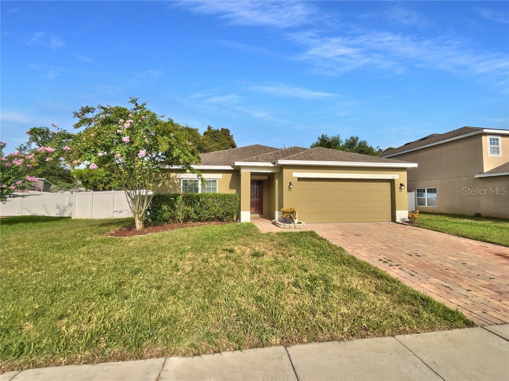196 Whispering Pines Way Davenport FL 33837 O6327385 image1
