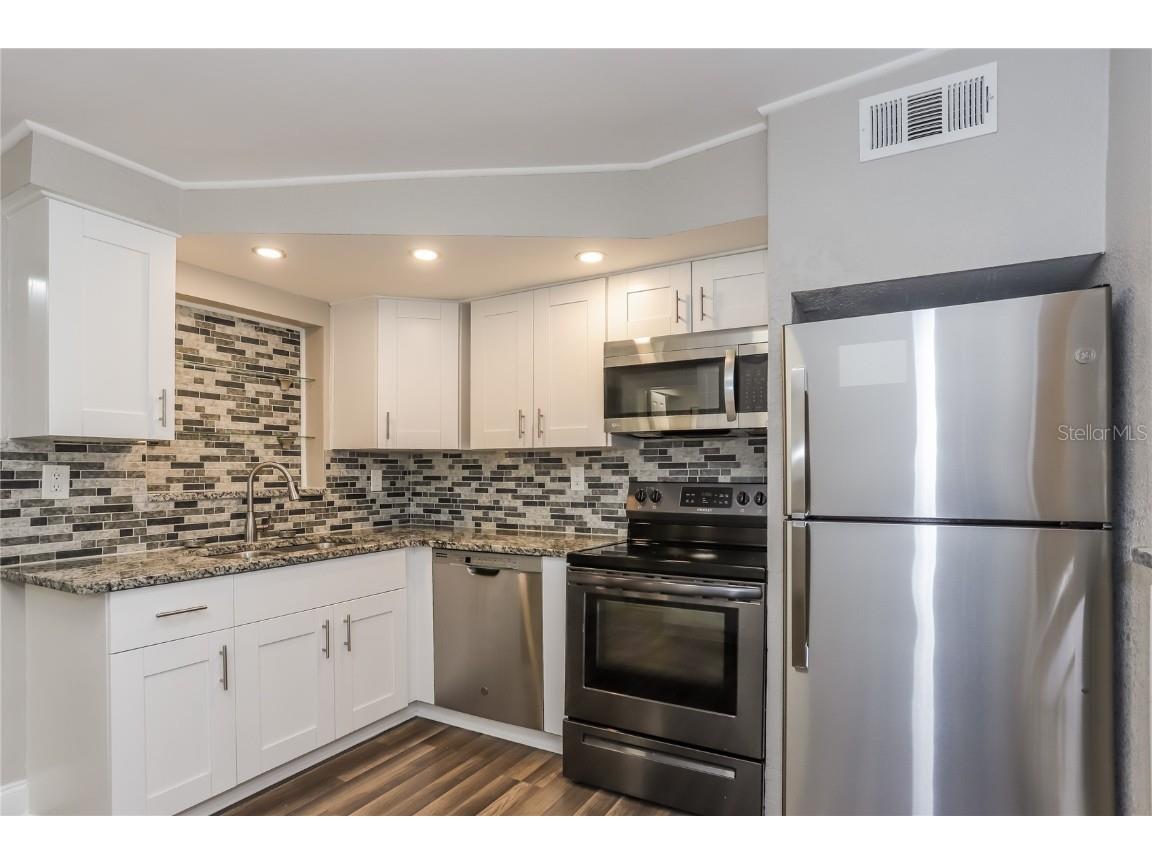 1960 Cecil Street Largo FL 33774 O6365859 image4