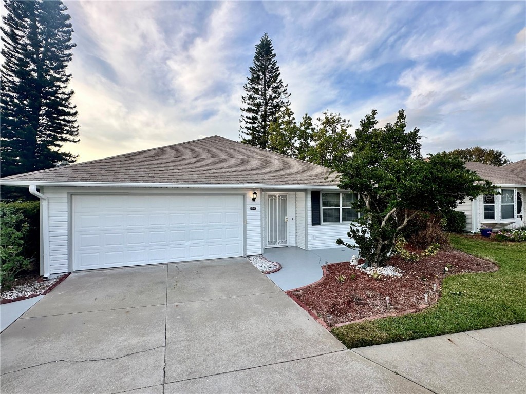 1960 Golden Palm Circle Tavares FL 32778 O6182770 image1