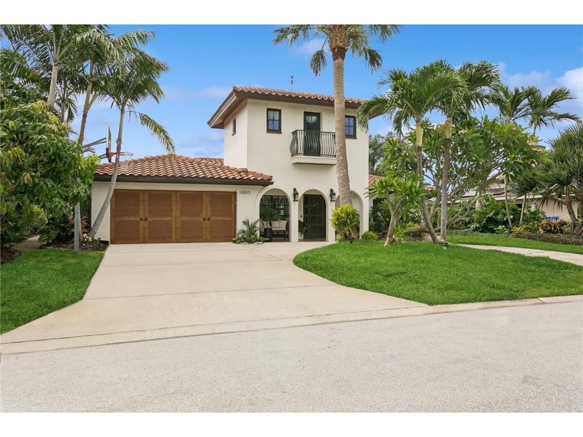 1960 Kansas Avenue NE Saint Petersburg FL 33703 - TAMPA BAY TB8401250 image1