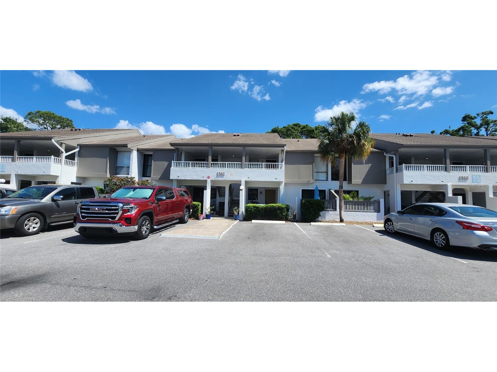 1960 Lakewood Club Dr S #2-F Saint Petersburg FL 33712 TB8369679 image1