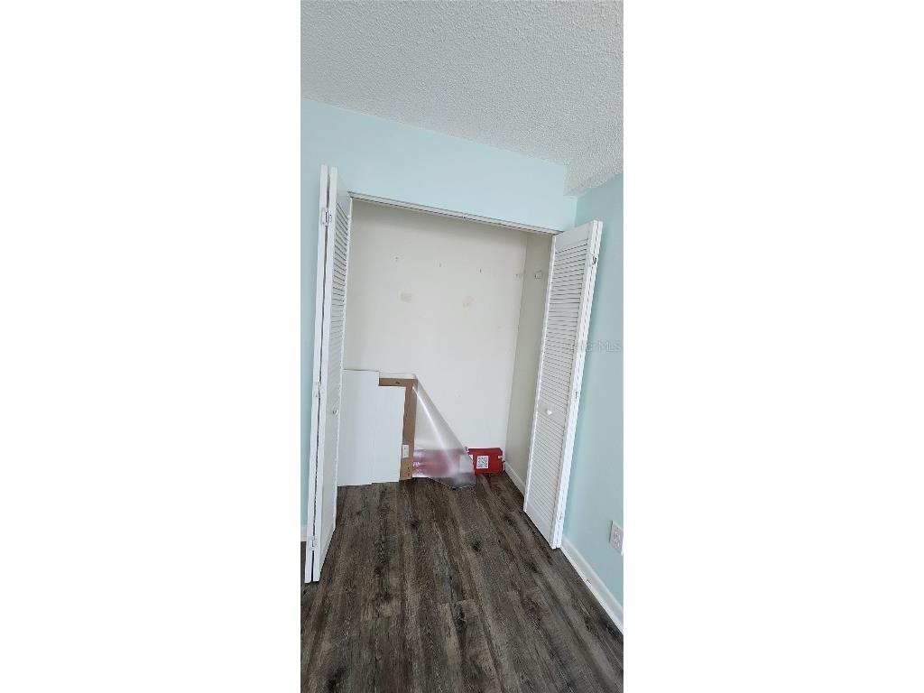 1960 Lakewood Club Dr S #2-F Saint Petersburg FL 33712 TB8369679 image28