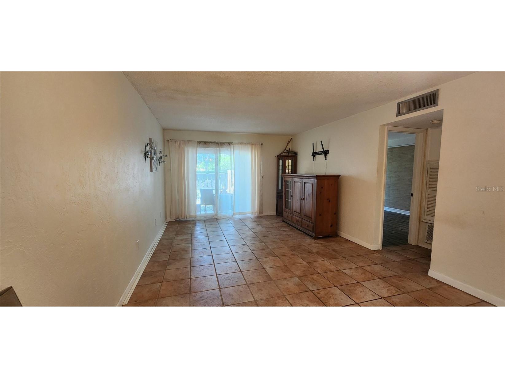 1960 Lakewood Club Dr S #2-F Saint Petersburg FL 33712 TB8369679 image7