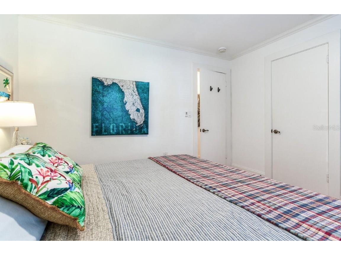 1960 Lincoln Drive Sarasota FL 34236 TB8450901 image34