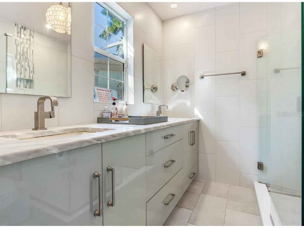 1960 Lincoln Drive Sarasota FL 34236 TB8450901 image40