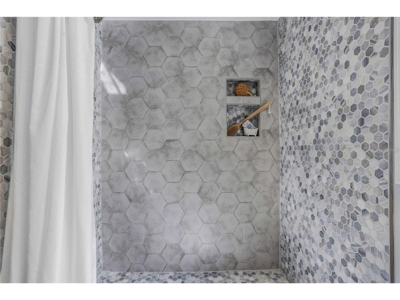 1960 Mckinley Street Clearwater FL 33765 TB8523559 image14
