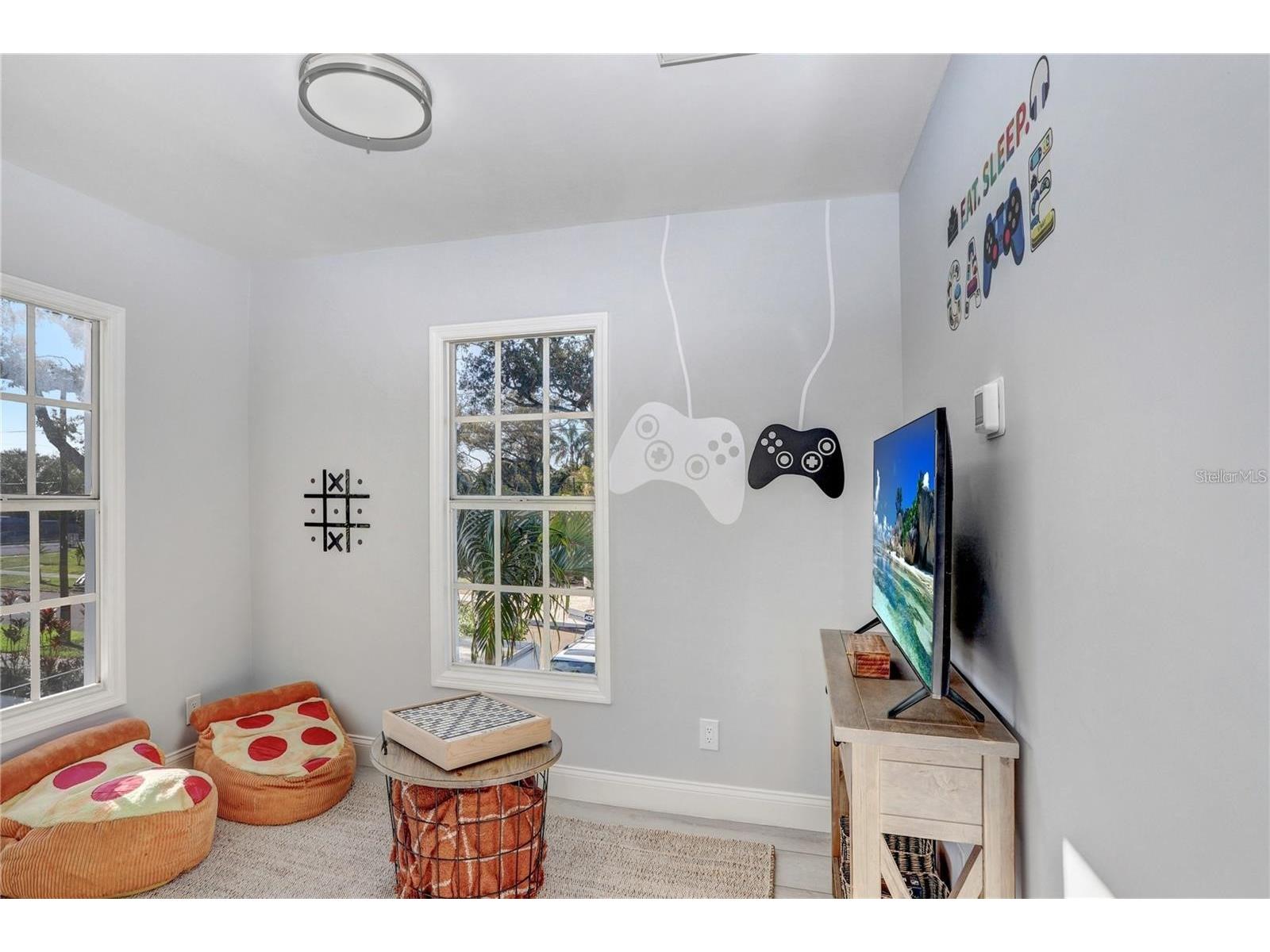 1960 Mckinley Street Clearwater FL 33765 TB8523559 image32