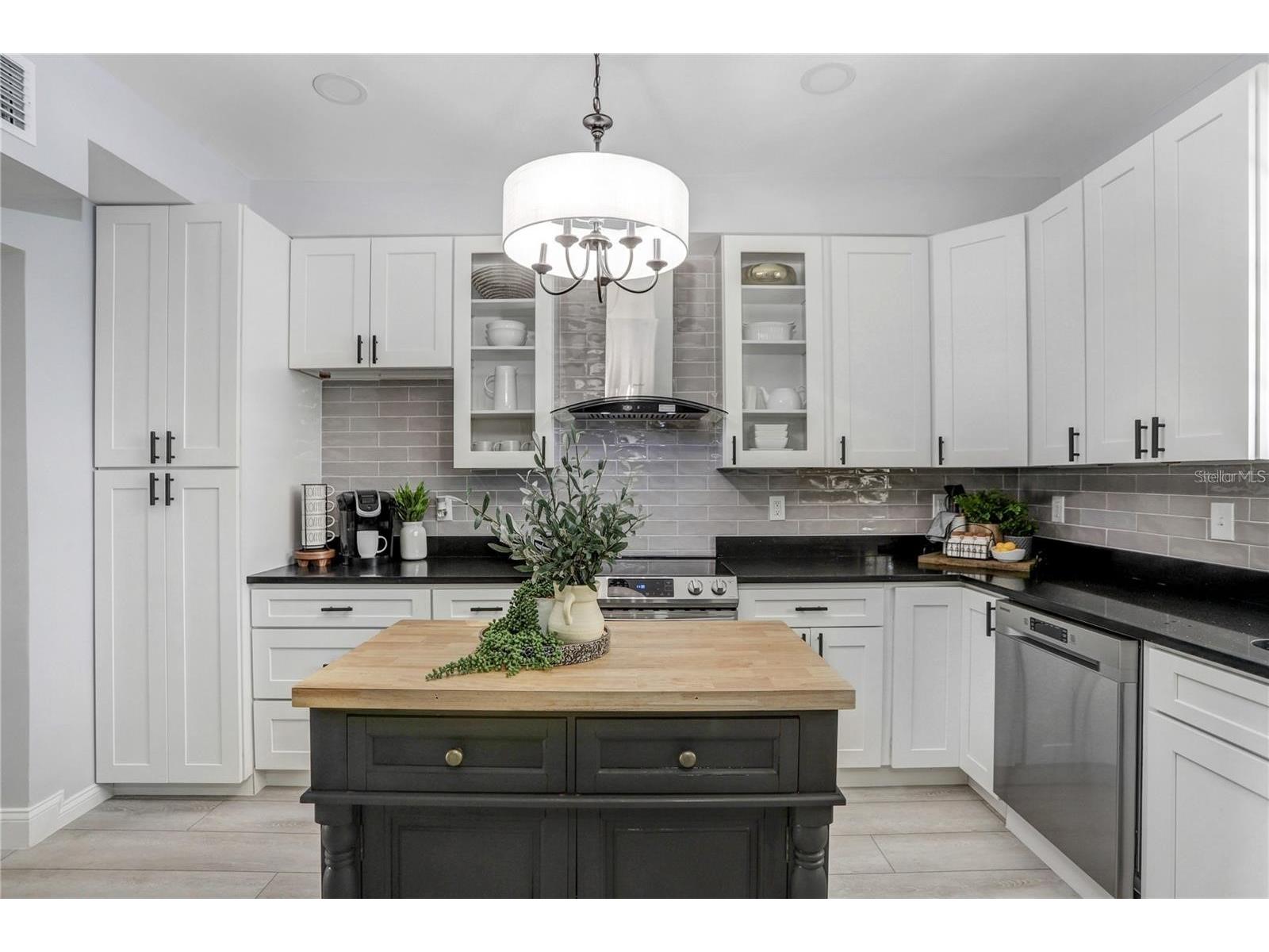 1960 Mckinley Street Clearwater FL 33765 TB8523559 image4