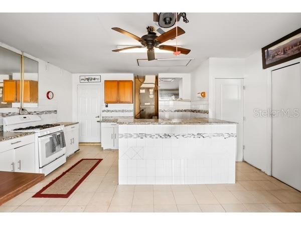 1960 Michigan Court Poinciana FL 34759 O6342295 image11