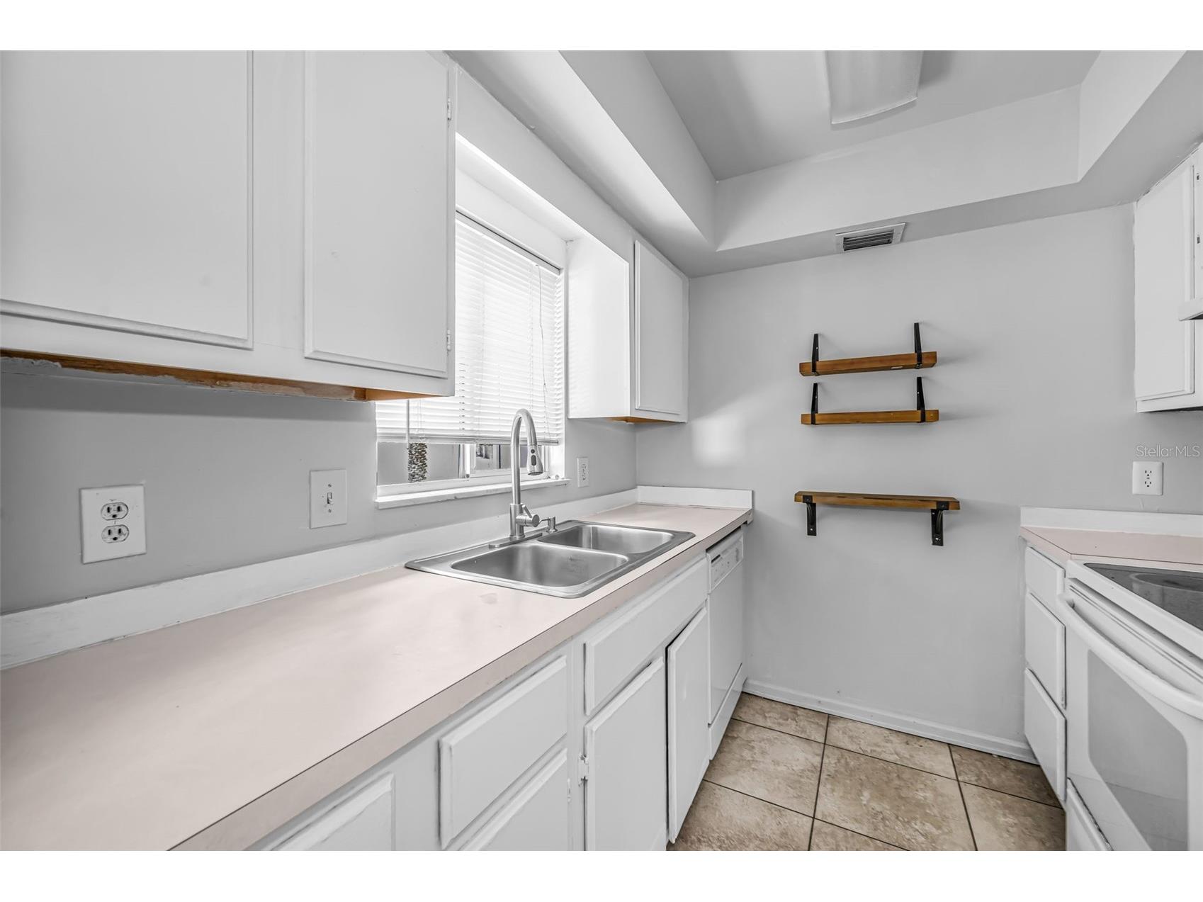 1960 Union Street #5 Clearwater FL 33763 TB8526137 image16