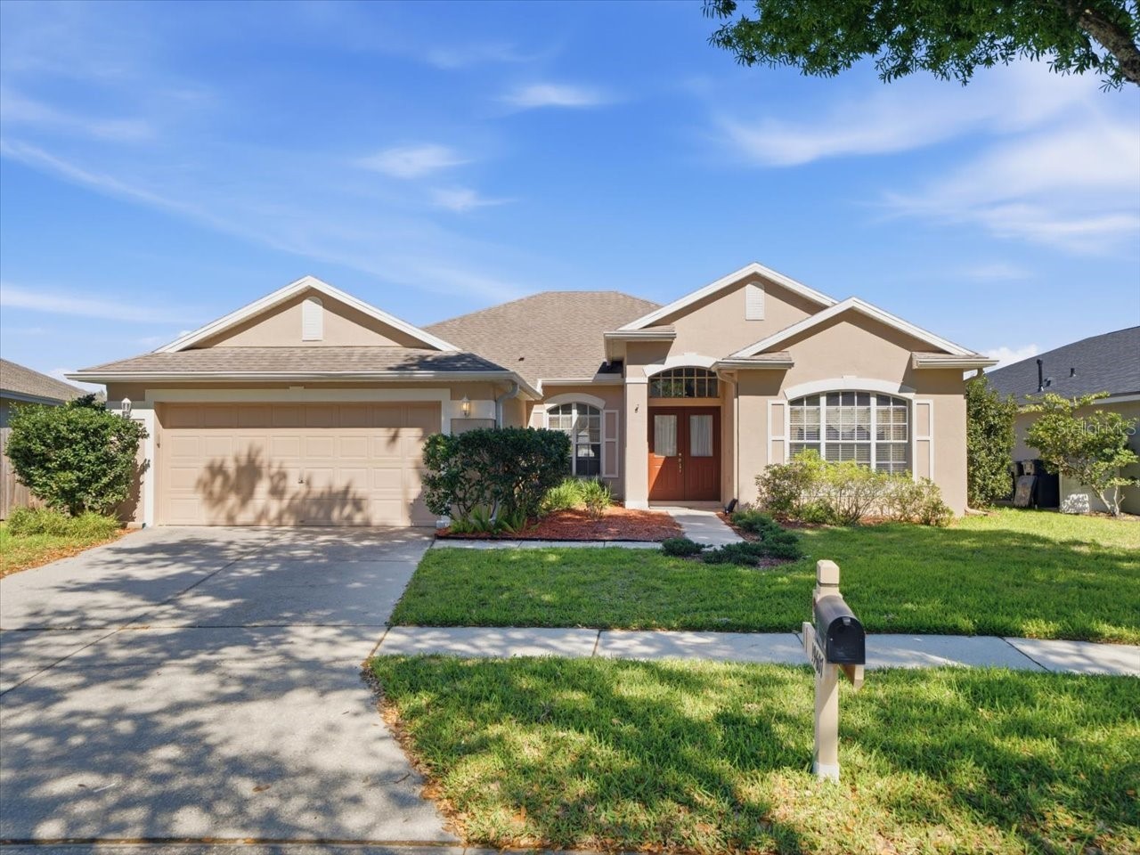 19607 Morden Blush Drive Lutz FL 33558 - POND TB8489763 image1
