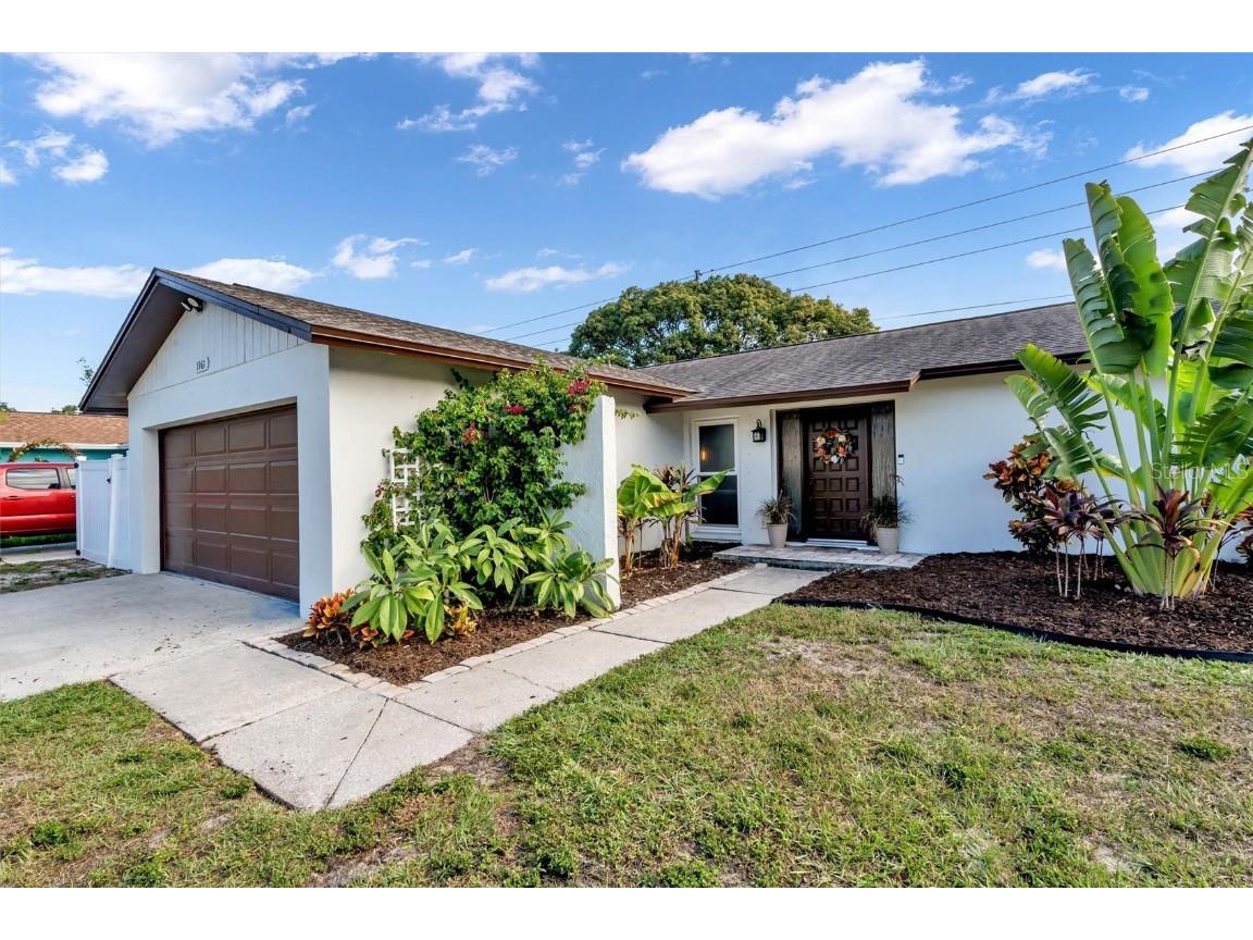 1961 Radcliffe Drive E Clearwater FL 33763 T3481825 image1