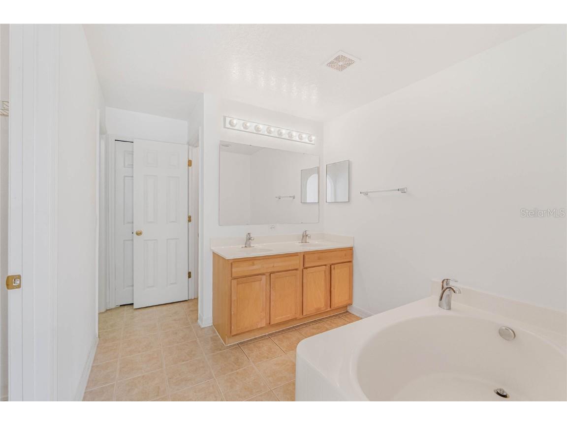 1961 Thorngate Lane Mascotte FL 34753 O6343380 image23