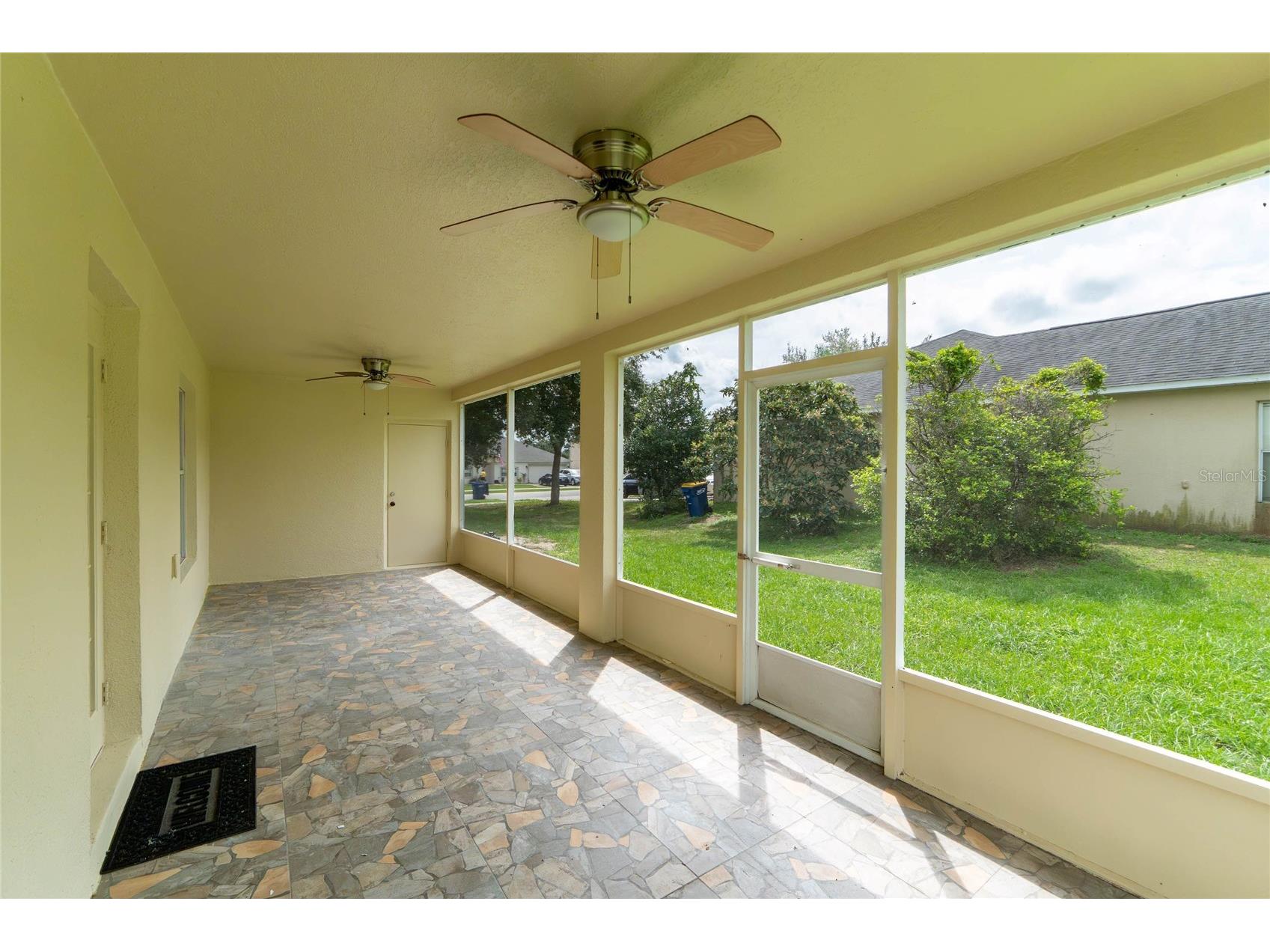 1961 Thorngate Lane Mascotte FL 34753 O6343380 image40