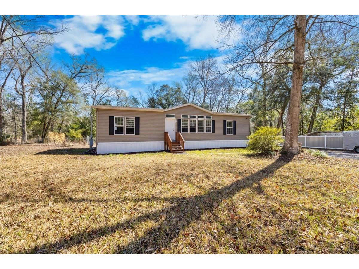 19611 Manecke Road Brooksville FL 34601 W7883175 image1
